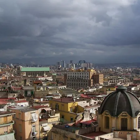 Oda ve Kahvaltı With A View